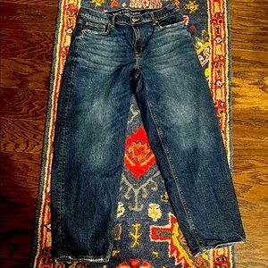 NWOT American Eagle Outfitters barrel Blue Jeans. Size 8 long